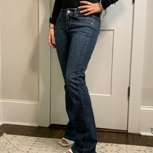 White | black contour jeans